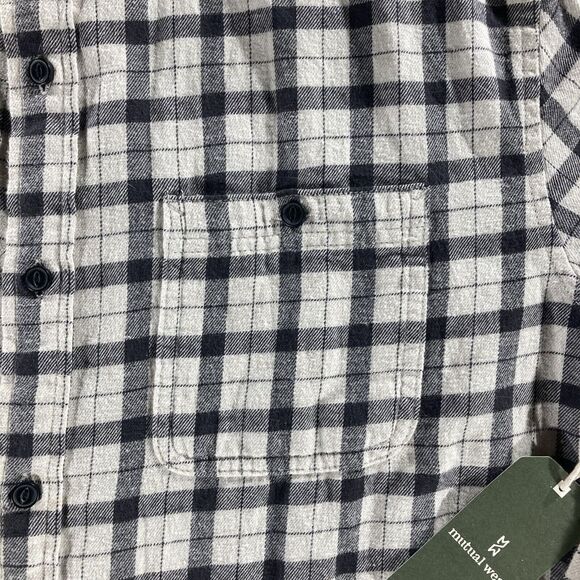 Mutual Weave Flannel Shirt Men's Size Large Ivory Check Plaid Long Sleeve Cotton - Picture 3 of 12